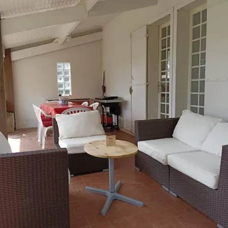 Les Rameurs Villa